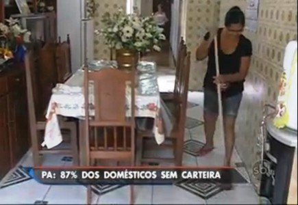 Risco para os patrões; perdas para as empregadas domésticas Reportagem do SBT abordou questão da empregada doméstica